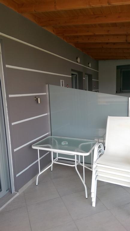 Aimilias Family Apartments Vrasná Eksteriør bilde