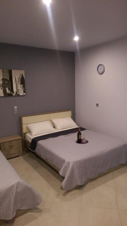 Aimilias Family Apartments Vrasná Eksteriør bilde