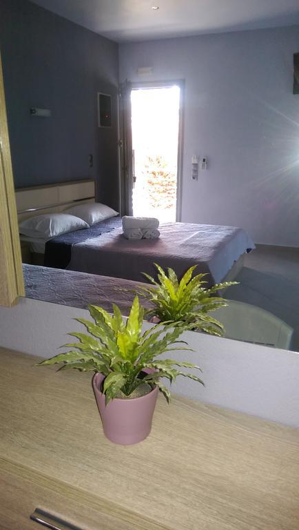 Aimilias Family Apartments Vrasná Eksteriør bilde