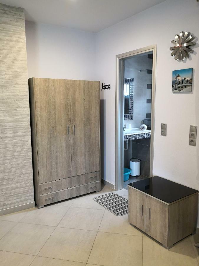 Aimilias Family Apartments Vrasná Eksteriør bilde